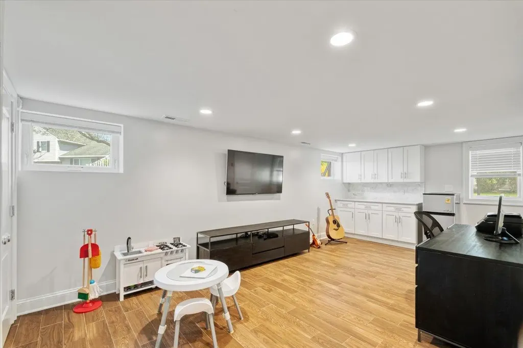 4 Sage Place Eastchester NY 10709