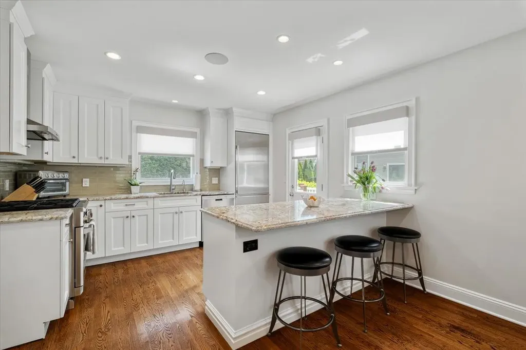 4 Sage Place Eastchester NY 10709