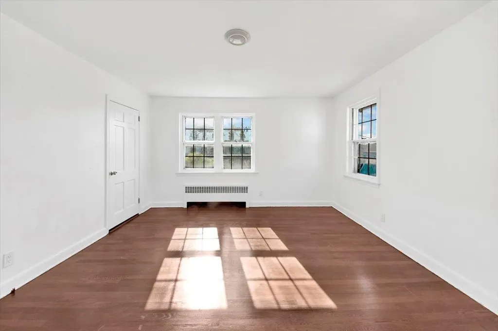 215 Grove Street Mount Kisco NY 10549