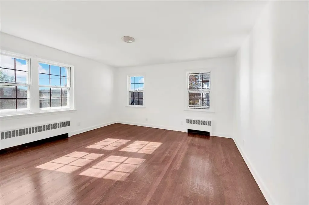 215 Grove Street Mount Kisco NY 10549