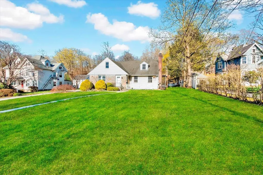 215 Grove Street Mount Kisco NY 10549