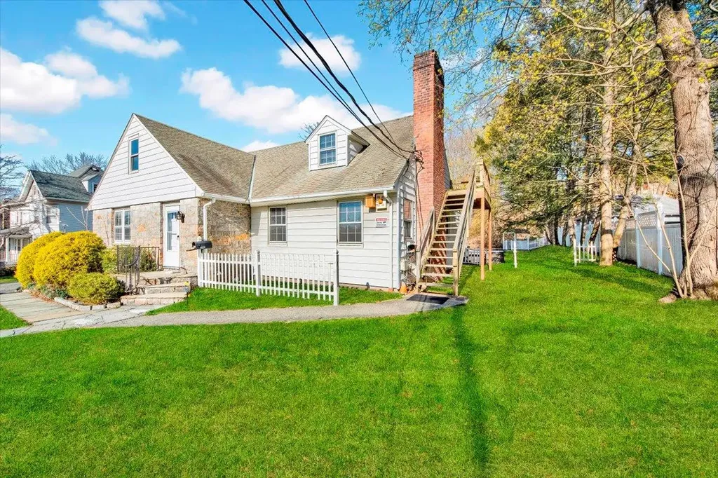 215 Grove Street Mount Kisco NY 10549