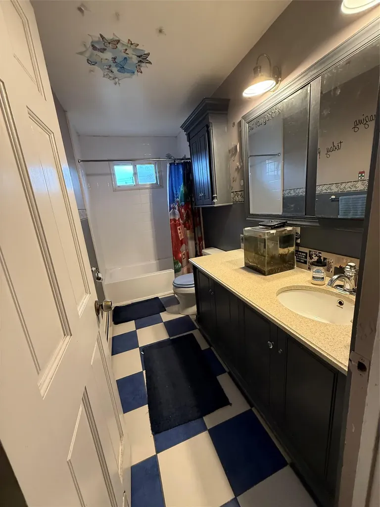 9 Montgomery Avenue Mastic NY 11950