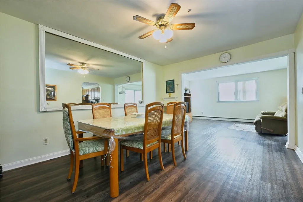 88 Jedwood Place Valley Stream NY 11581