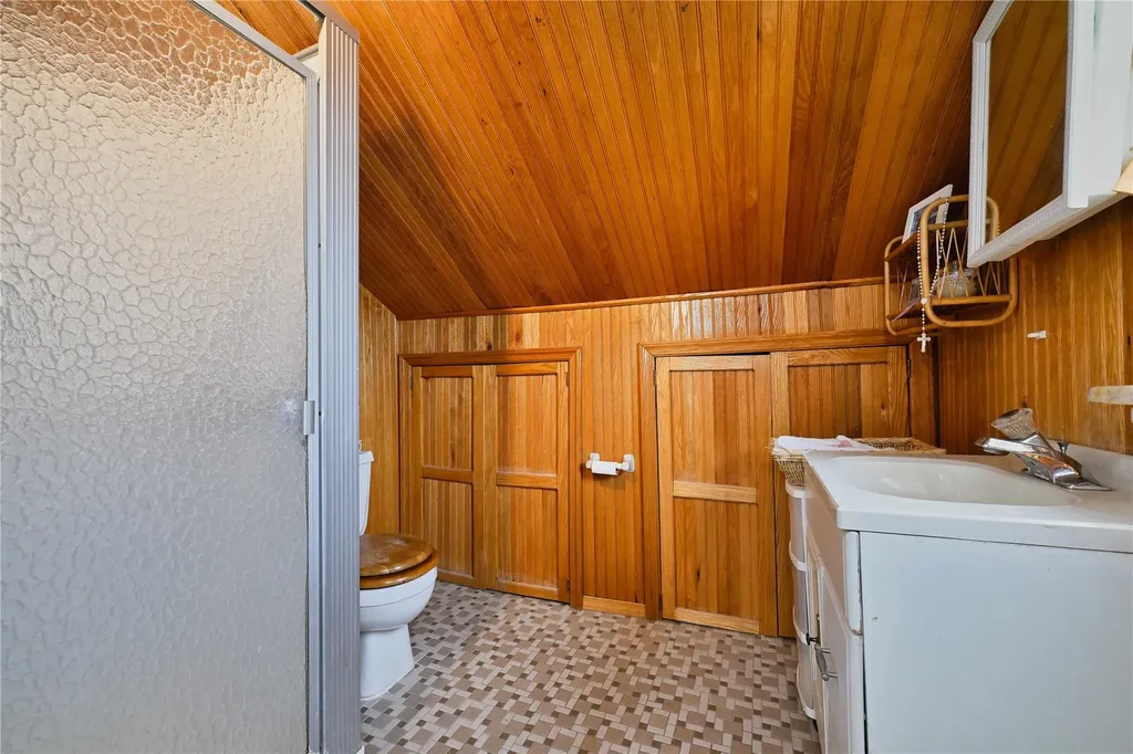 88 Jedwood Place Valley Stream NY 11581