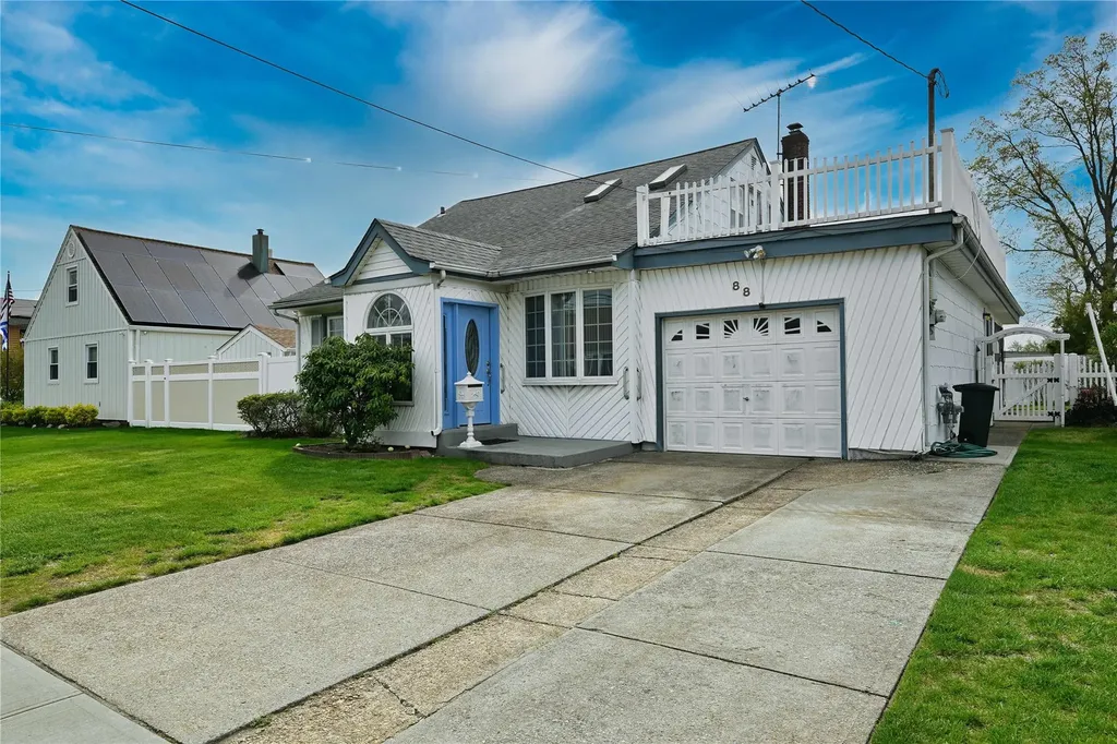 88 Jedwood Place Valley Stream NY 11581