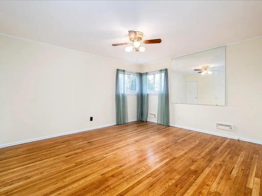 3293 Milburn Avenue Baldwin NY 11510