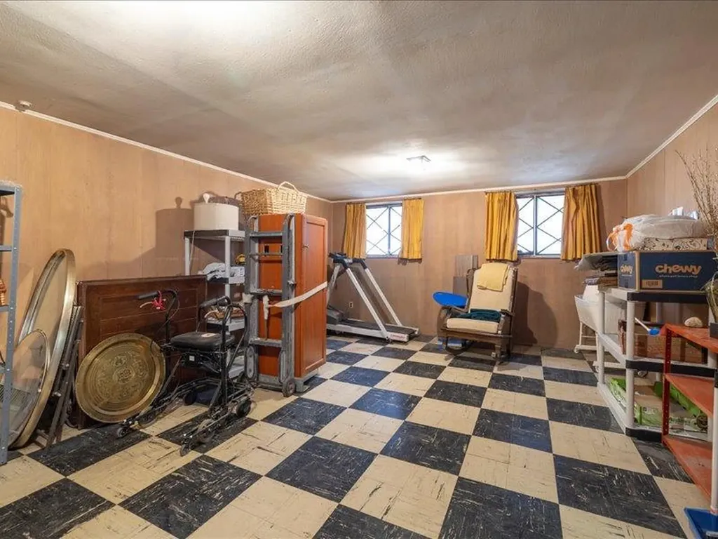 3293 Milburn Avenue Baldwin NY 11510