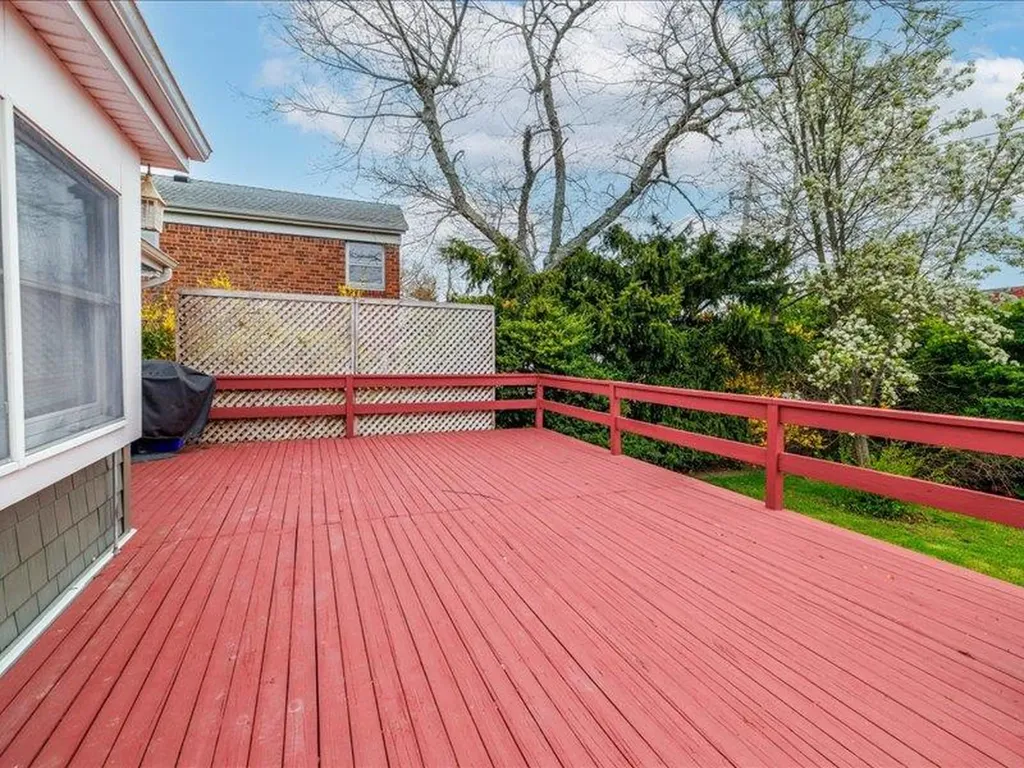 3293 Milburn Avenue Baldwin NY 11510