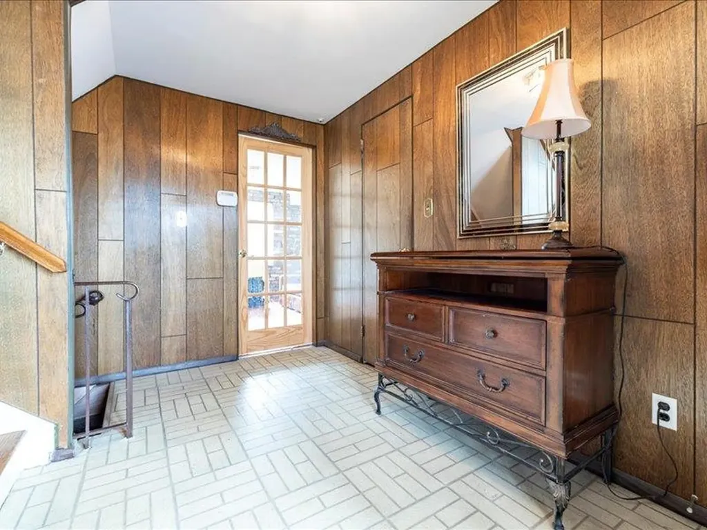 3293 Milburn Avenue Baldwin NY 11510
