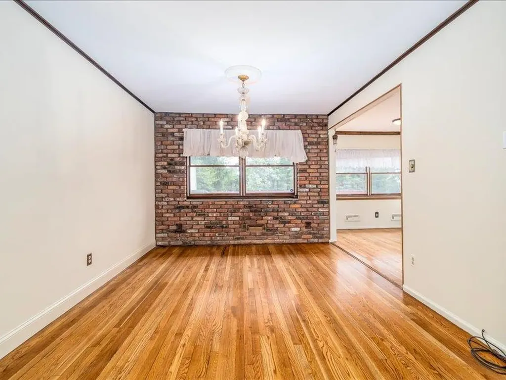 3293 Milburn Avenue Baldwin NY 11510