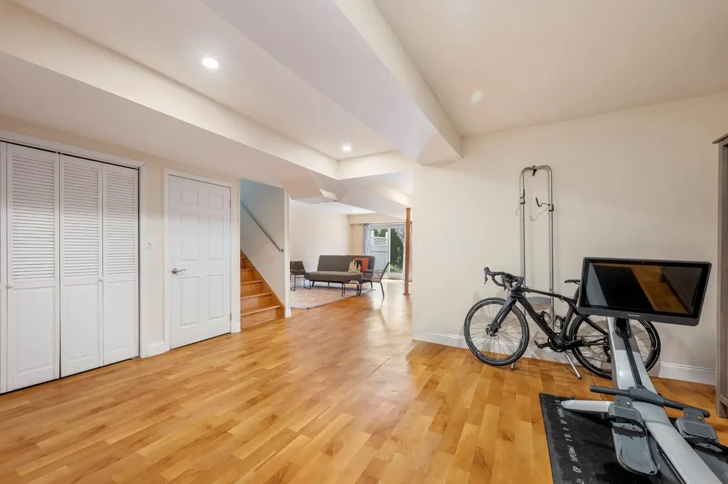 128 Winchester Drive Yonkers NY 10710