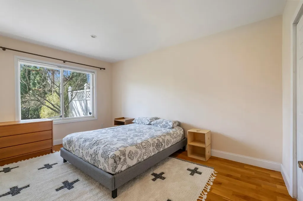 128 Winchester Drive Yonkers NY 10710
