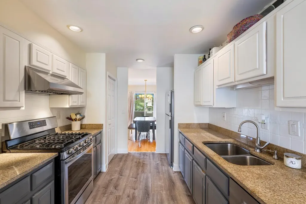 128 Winchester Drive Yonkers NY 10710
