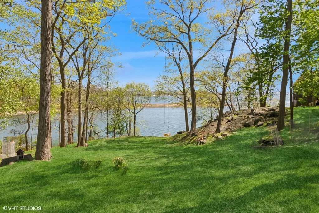 7 Trails End Rye NY 10580