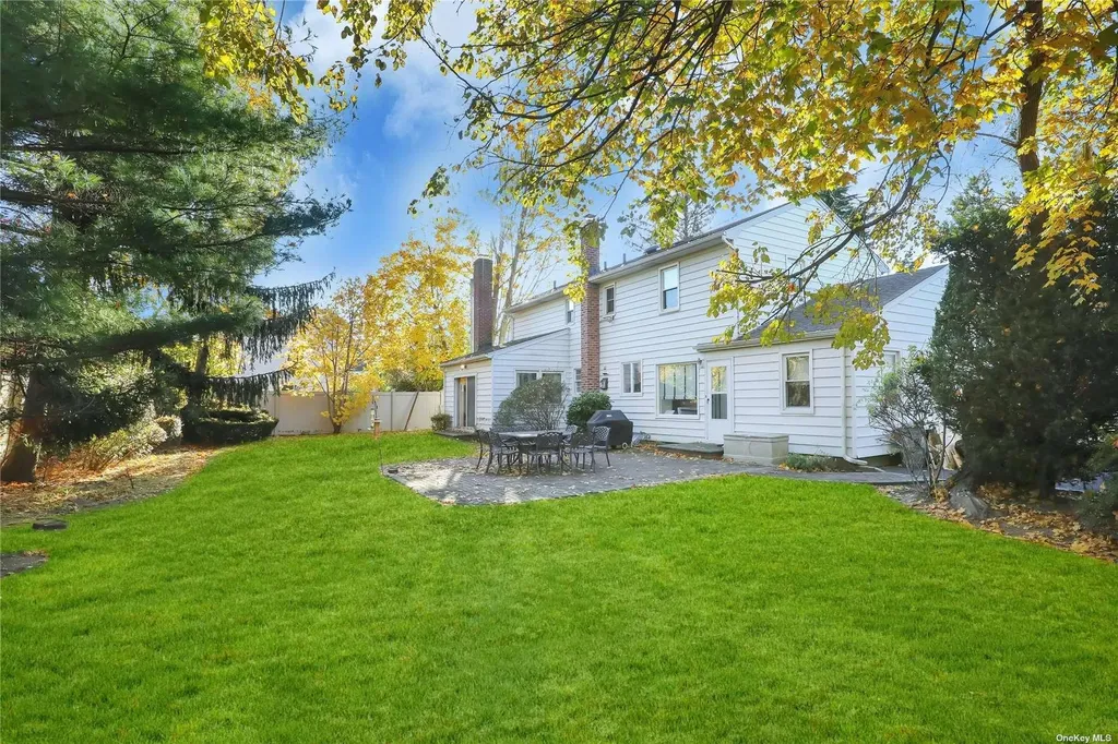 220 Jackson Place Hewlett NY 11557