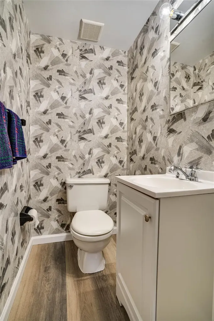 47 Bowling Lane Deer Park NY 11729
