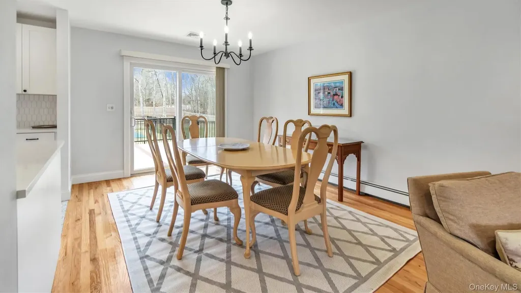 3 Debbie Trail Hampton Bays NY 11946