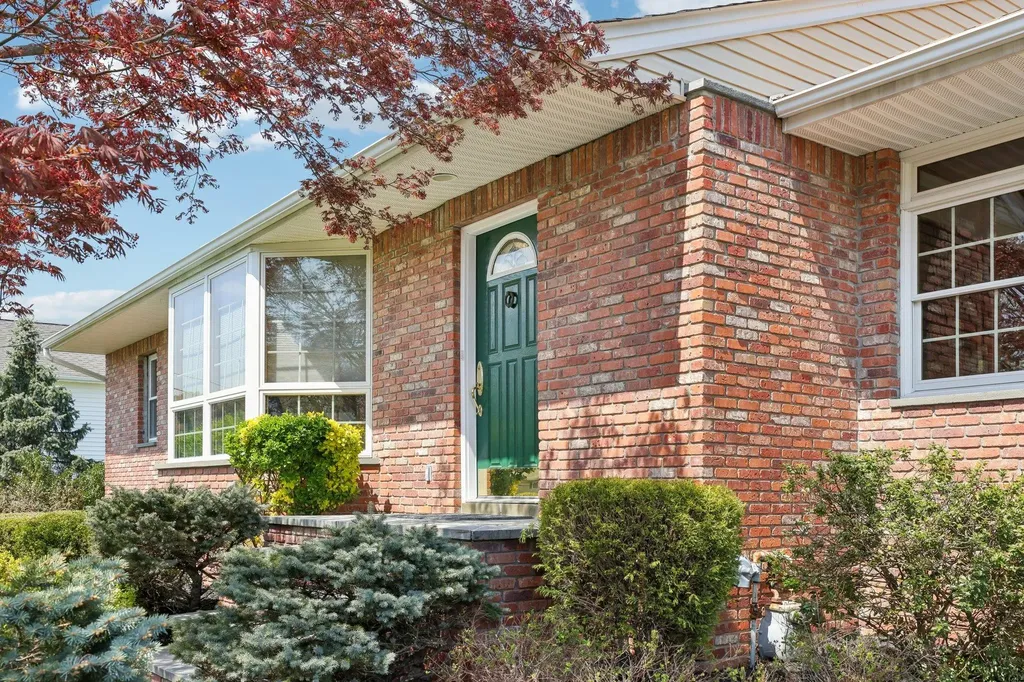 21 Jackson Drive Stony Point NY 10980