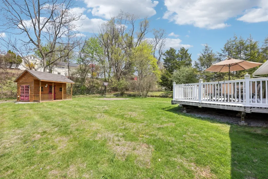 21 Jackson Drive Stony Point NY 10980