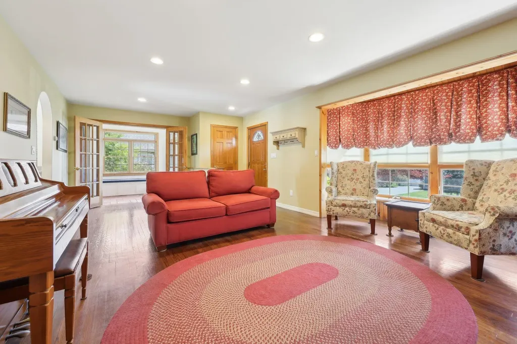 21 Jackson Drive Stony Point NY 10980