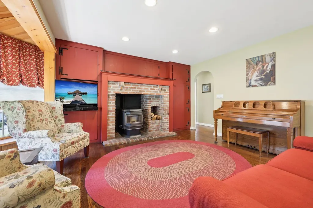 21 Jackson Drive Stony Point NY 10980
