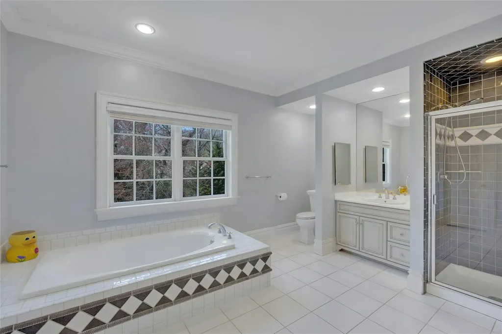 85 Woodlands Road Harrison NY 10528