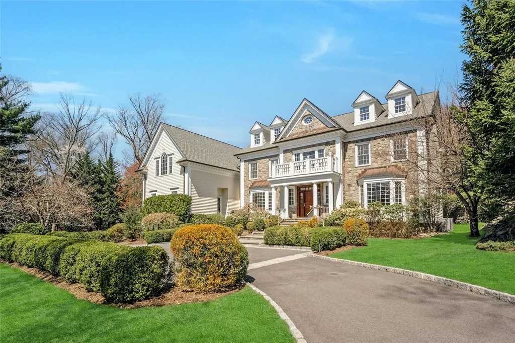 85 Woodlands Road Harrison NY 10528