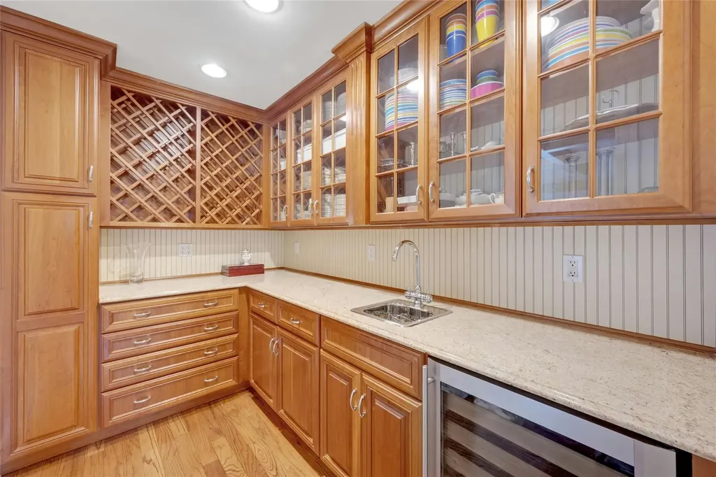 85 Woodlands Road Harrison NY 10528