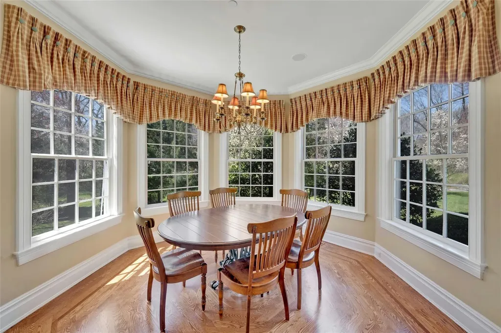 85 Woodlands Road Harrison NY 10528