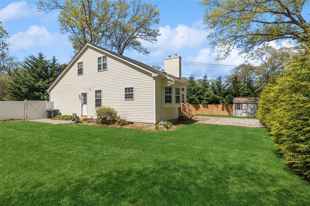 1 Queens Road Miller Place NY 11764