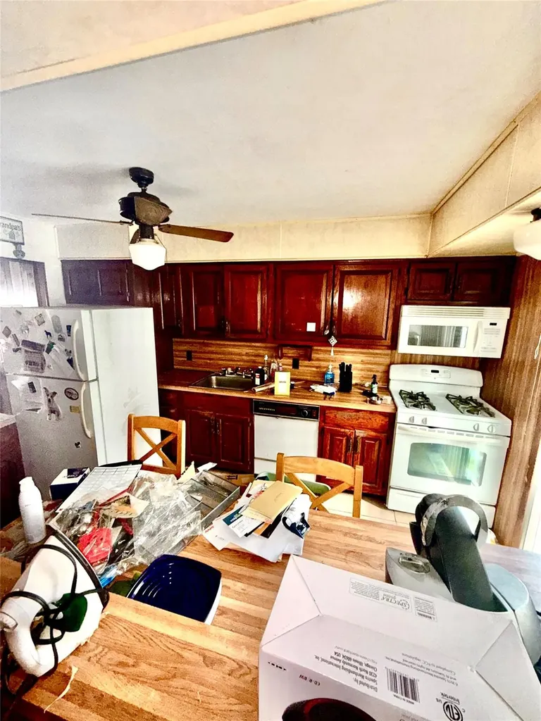 71 Jamaica Avenue Plainview NY 11803