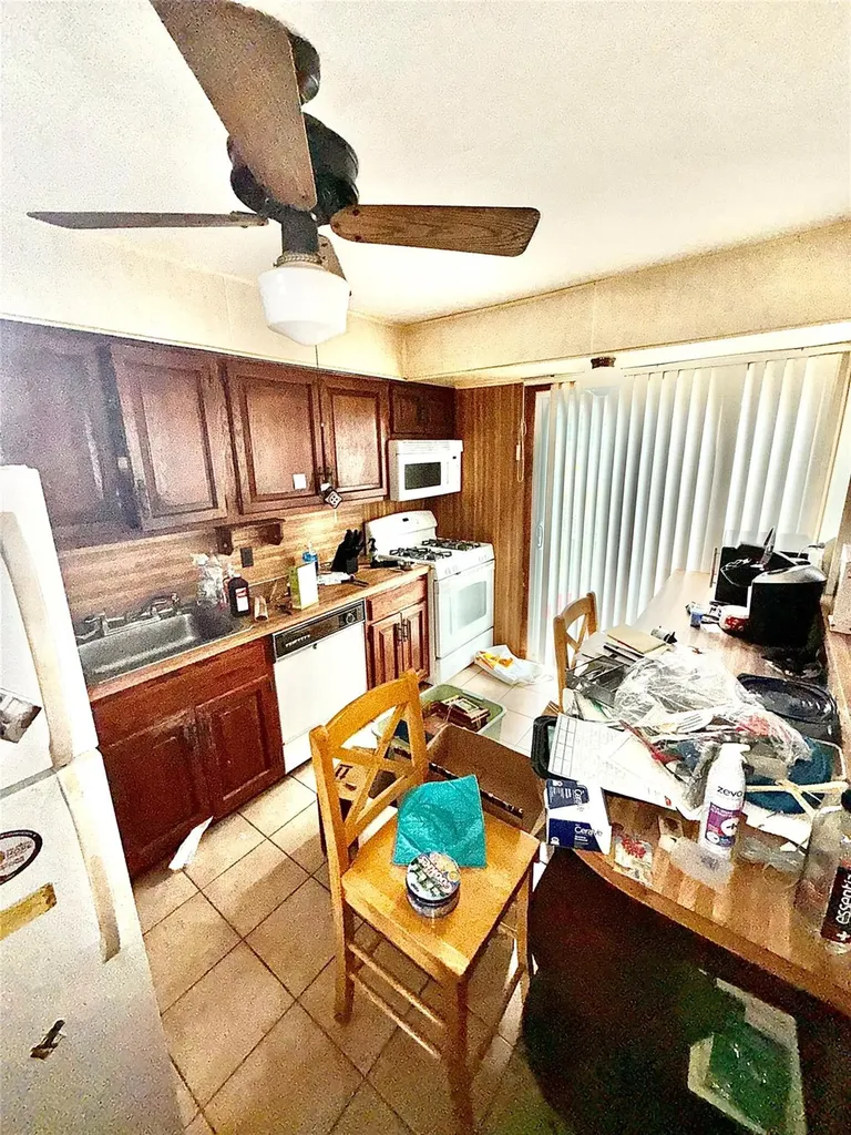 71 Jamaica Avenue Plainview NY 11803