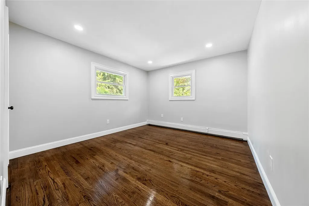 38 Moffitt Boulevard East Islip NY 11730