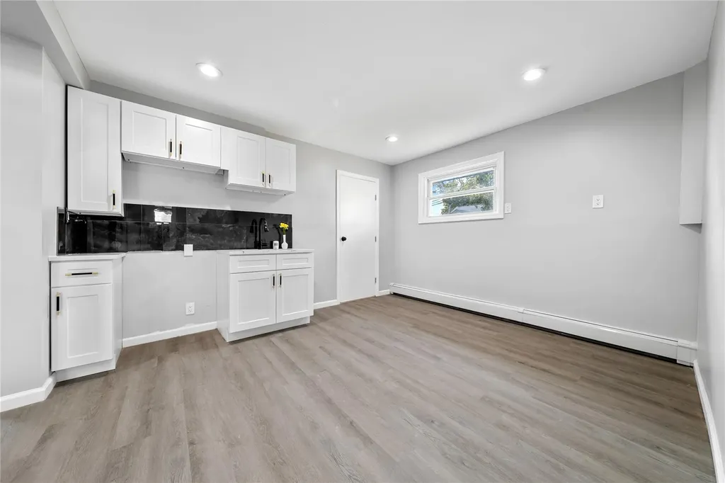 38 Moffitt Boulevard East Islip NY 11730