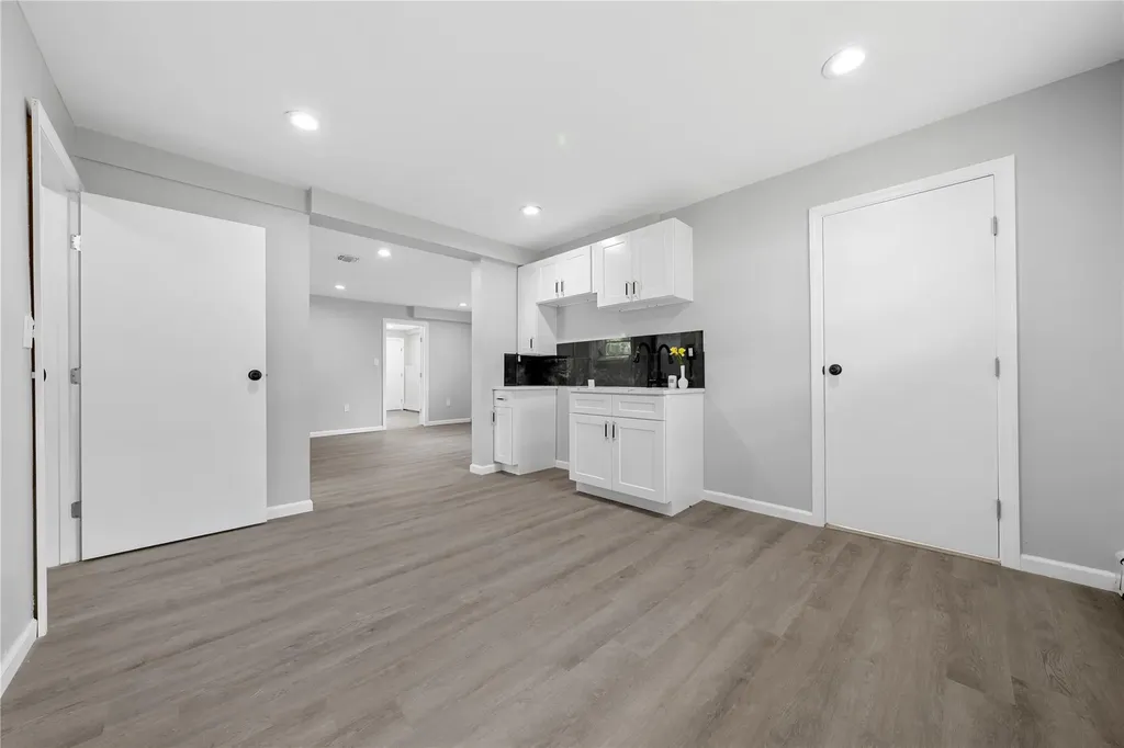 38 Moffitt Boulevard East Islip NY 11730