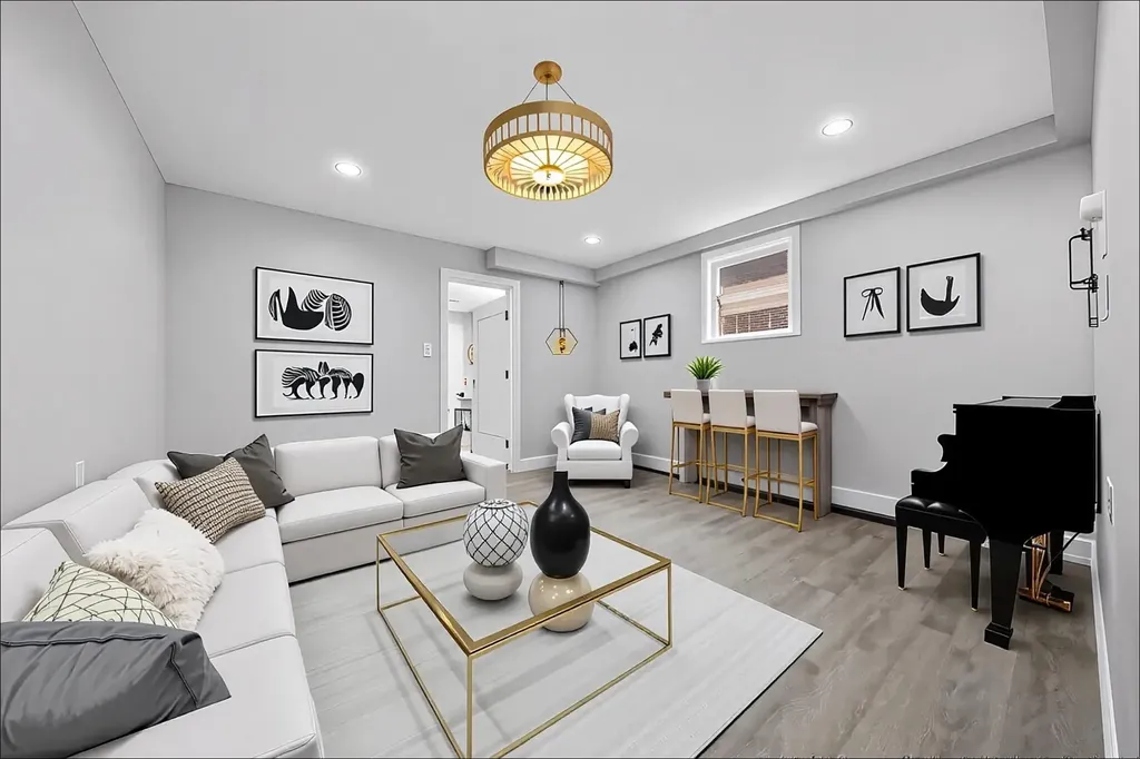 38 Moffitt Boulevard East Islip NY 11730