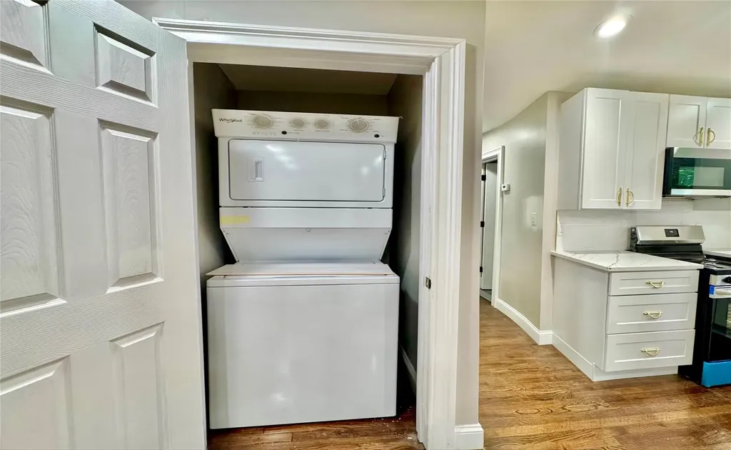 38 Moffitt Boulevard East Islip NY 11730