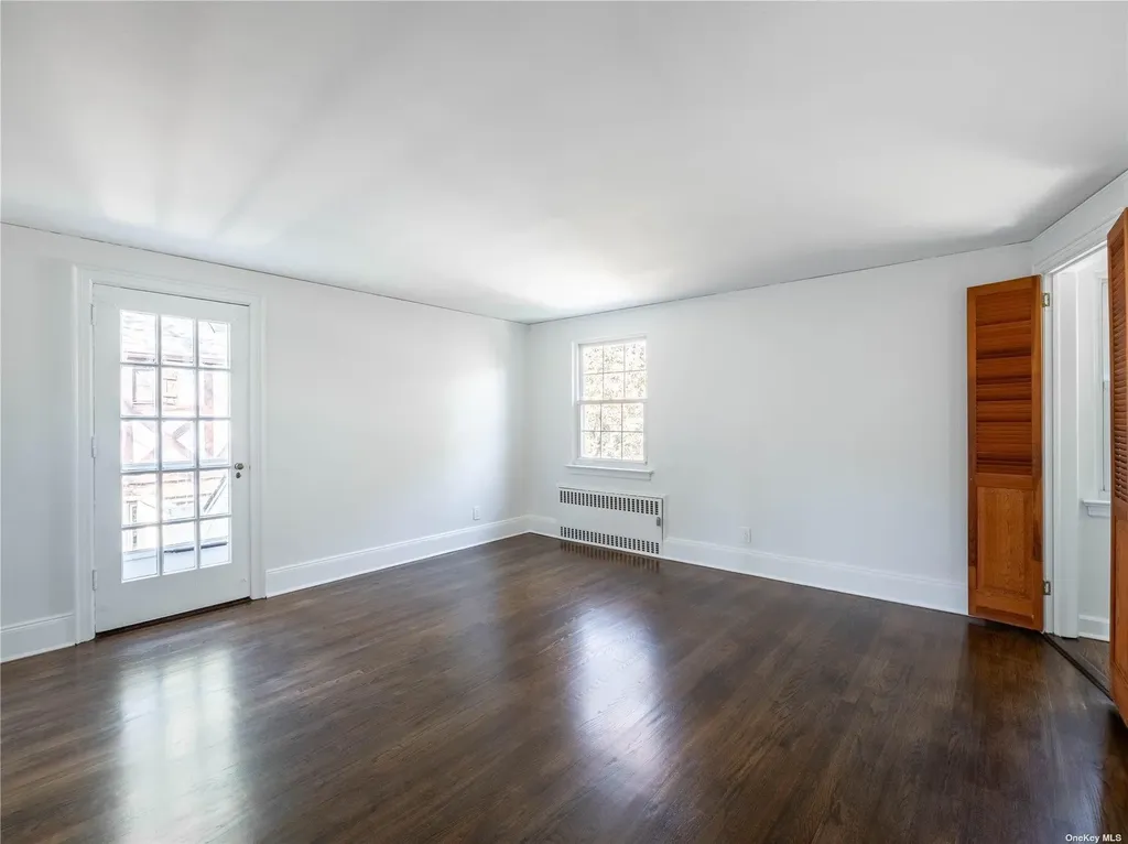 109 Chase Road Manhasset NY 11030