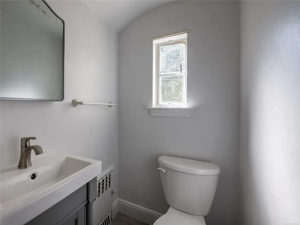 109 Chase Road Manhasset NY 11030