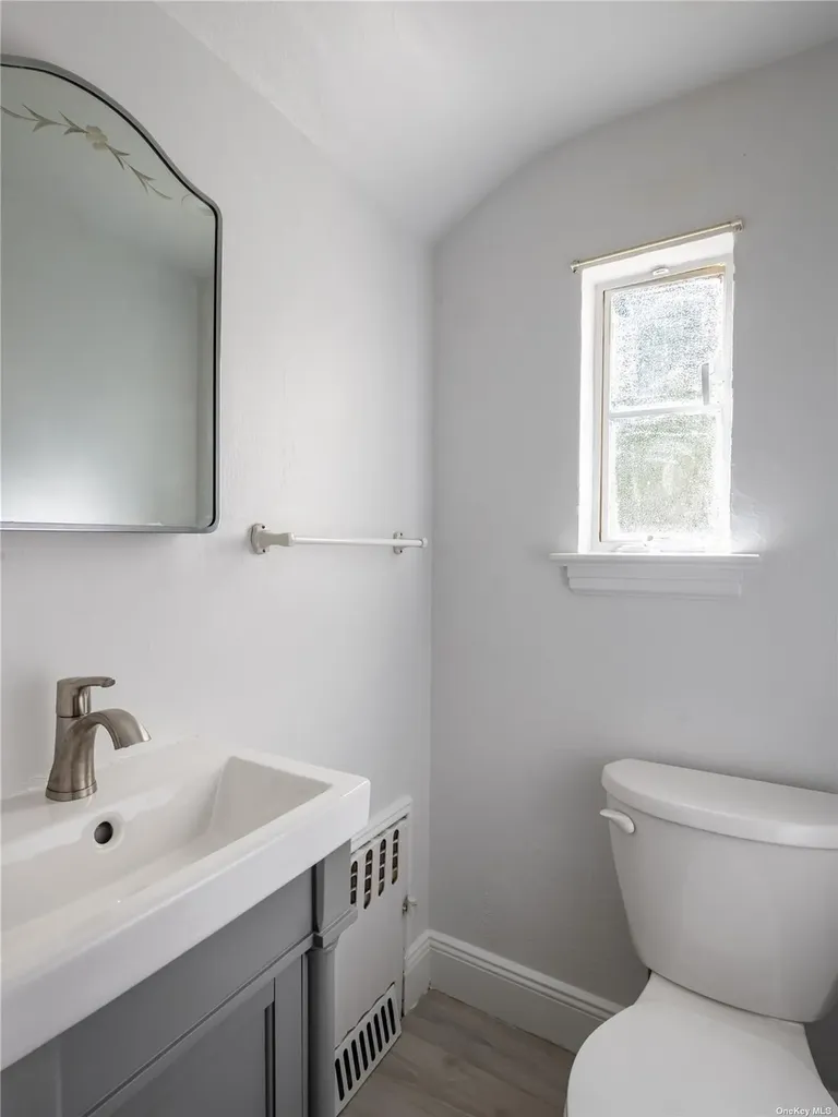 109 Chase Road Manhasset NY 11030