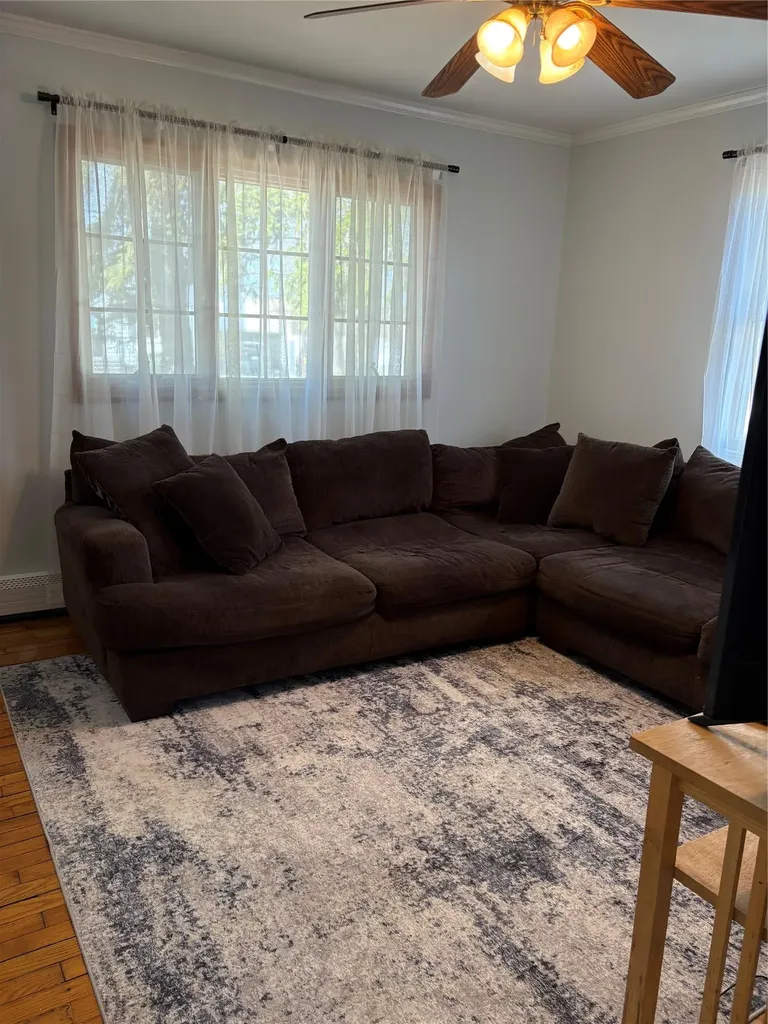253 Sears Road West Islip NY 11795