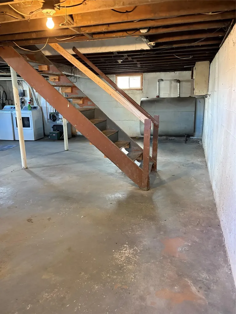 253 Sears Road West Islip NY 11795