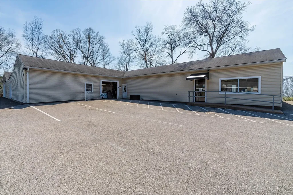 1402 Route 300 Newburgh NY 12550