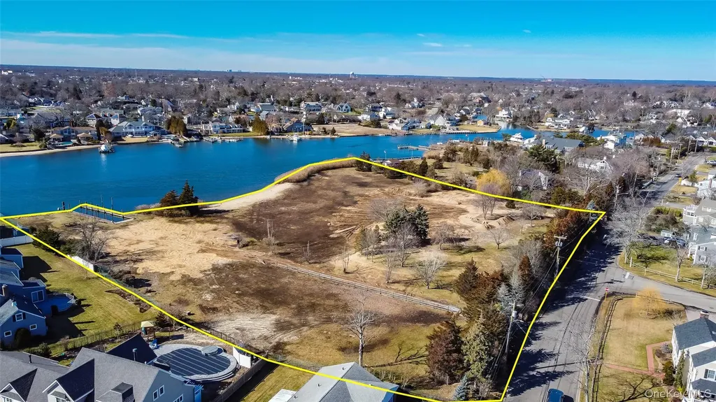 66 Cedar Lane Babylon NY 11702