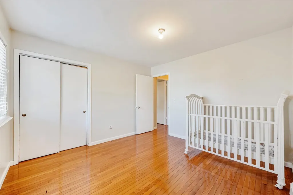 18/20 Wolfe Drive Spring Valley NY 10977