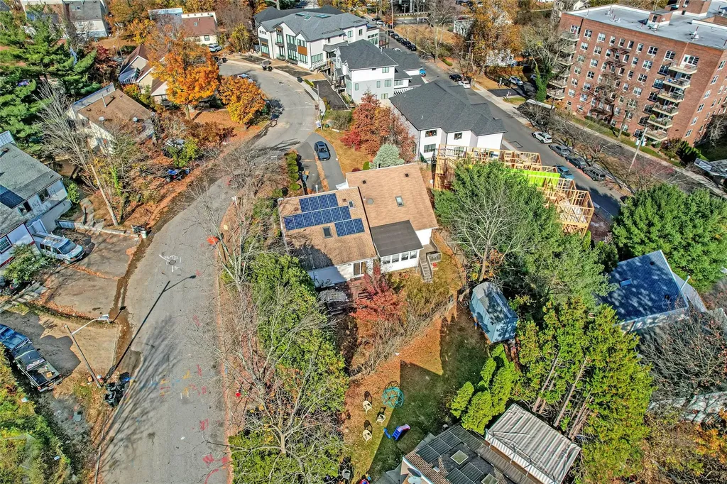 18/20 Wolfe Drive Spring Valley NY 10977