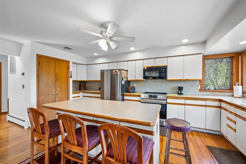 38 Ridgetop Drive Tomkins Cove NY 10986