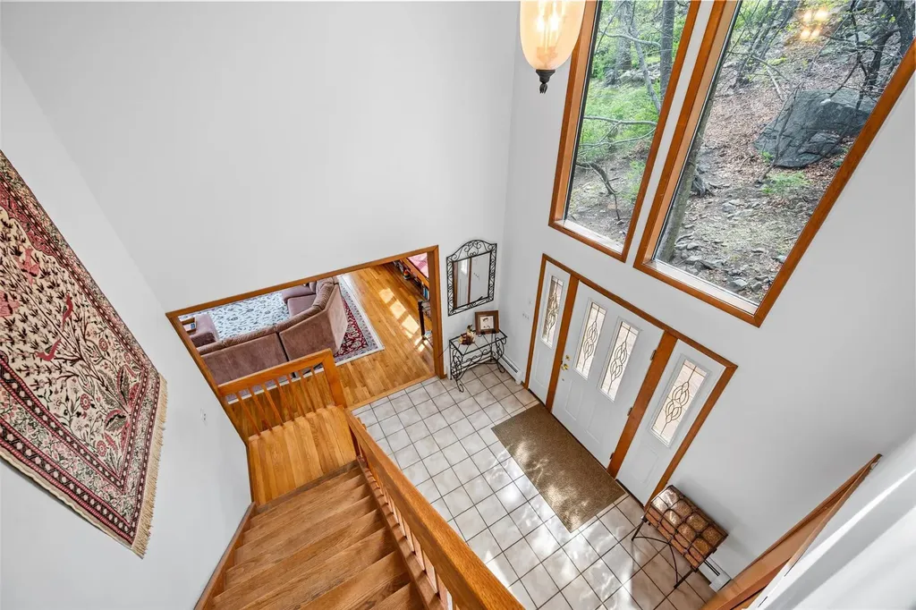 38 Ridgetop Drive Tomkins Cove NY 10986