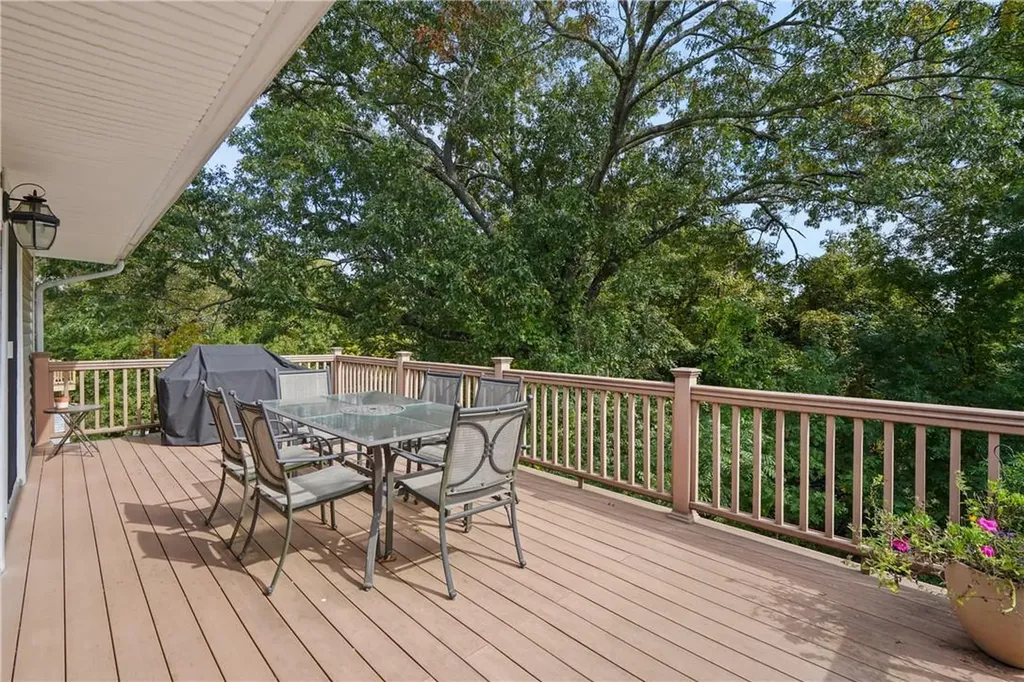 28 Perch Drive Mahopac NY 10541